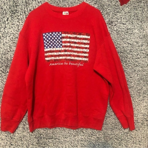 Women’s red Fleece Sweatshirt Long Sleeve  American 🇺🇸 in Excellent Used Cond - Picture 1 of 3
